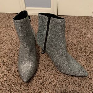 Womens silver boot. Size 10.